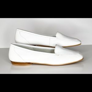 NEW Antonio Melani Women’s White Slip-on’s Size 6